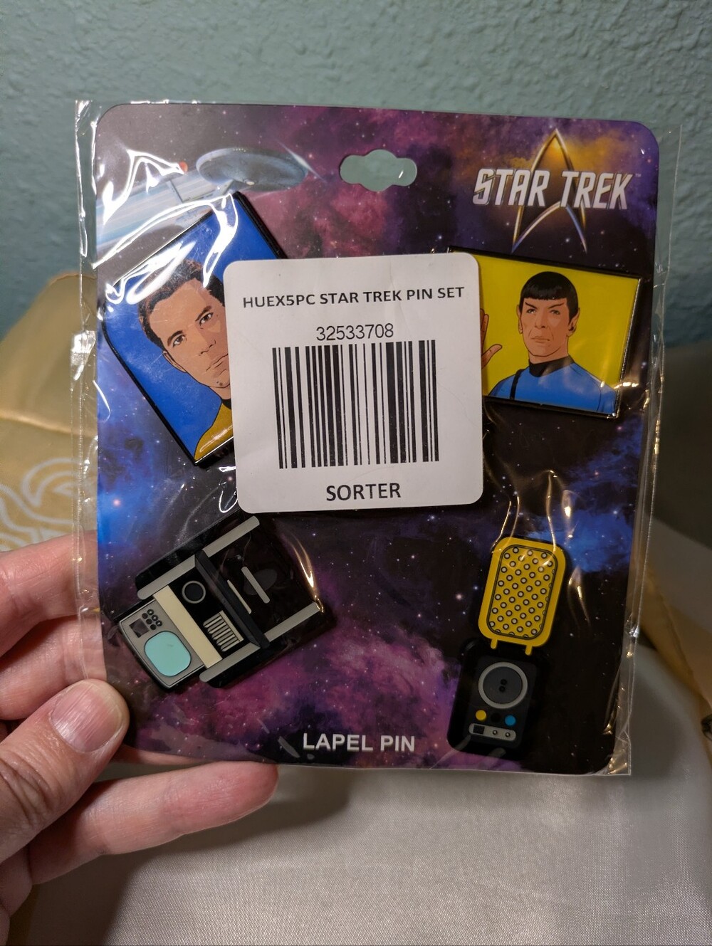 Star Trek Collectible Lapel Pin Set Kirk Spock - NWT